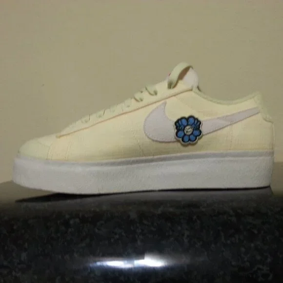 Nike Blazer Platform Shoes Next Nature Women's 9.5 Low Sneakers Yellow VNDS - Picture 4 of 14